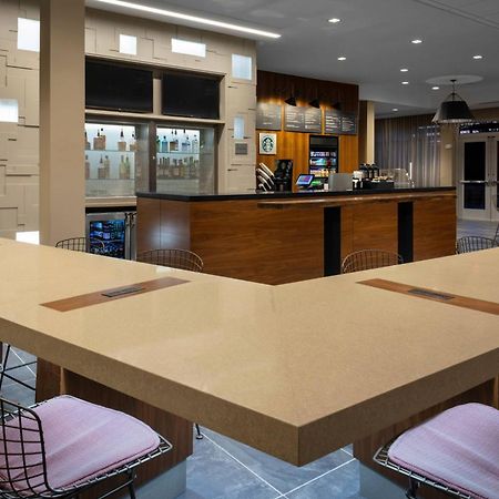 Courtyard By Marriott Indianapolis West-Speedway Hotell Exteriör bild