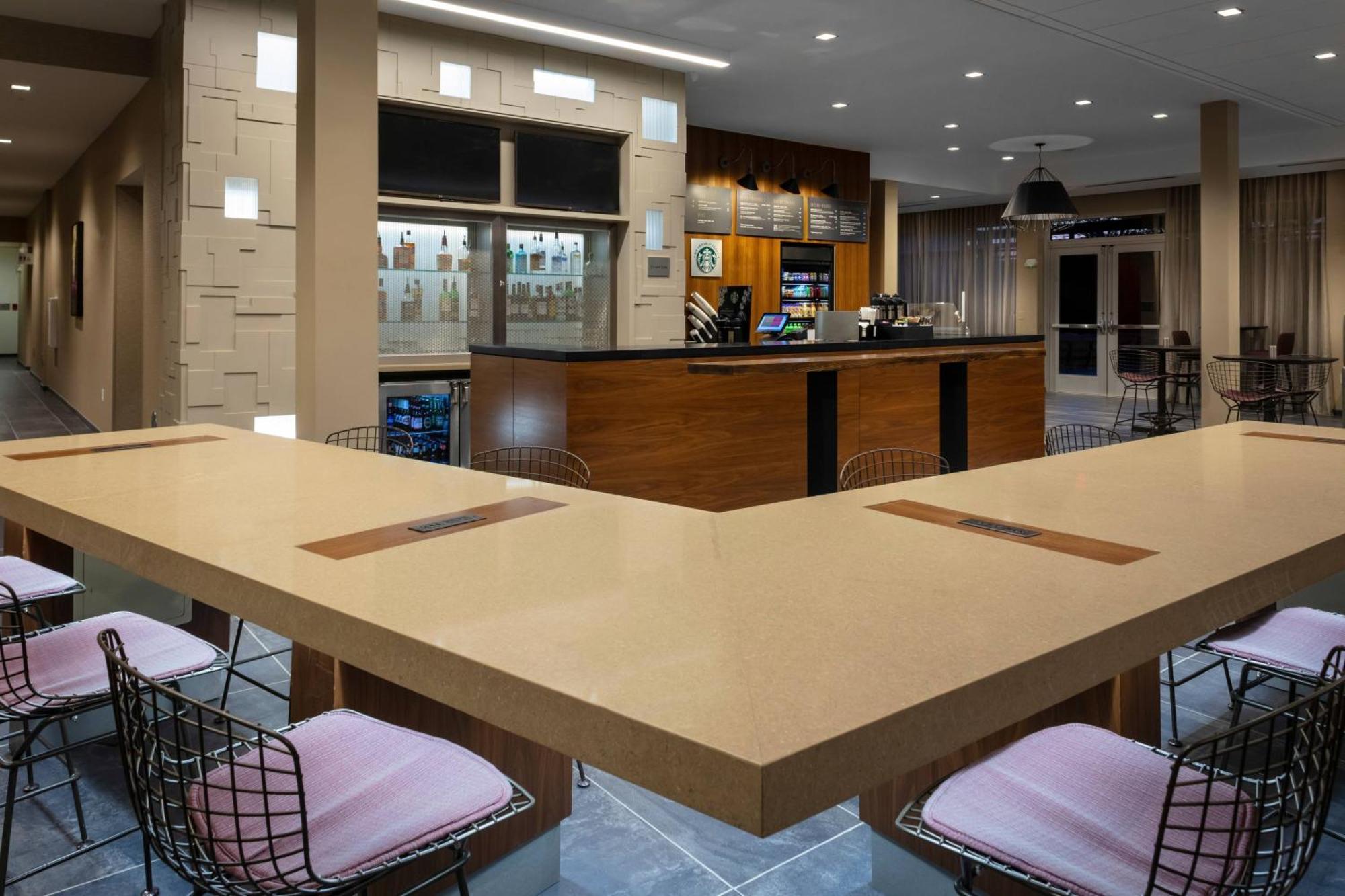 Courtyard By Marriott Indianapolis West-Speedway Hotell Exteriör bild
