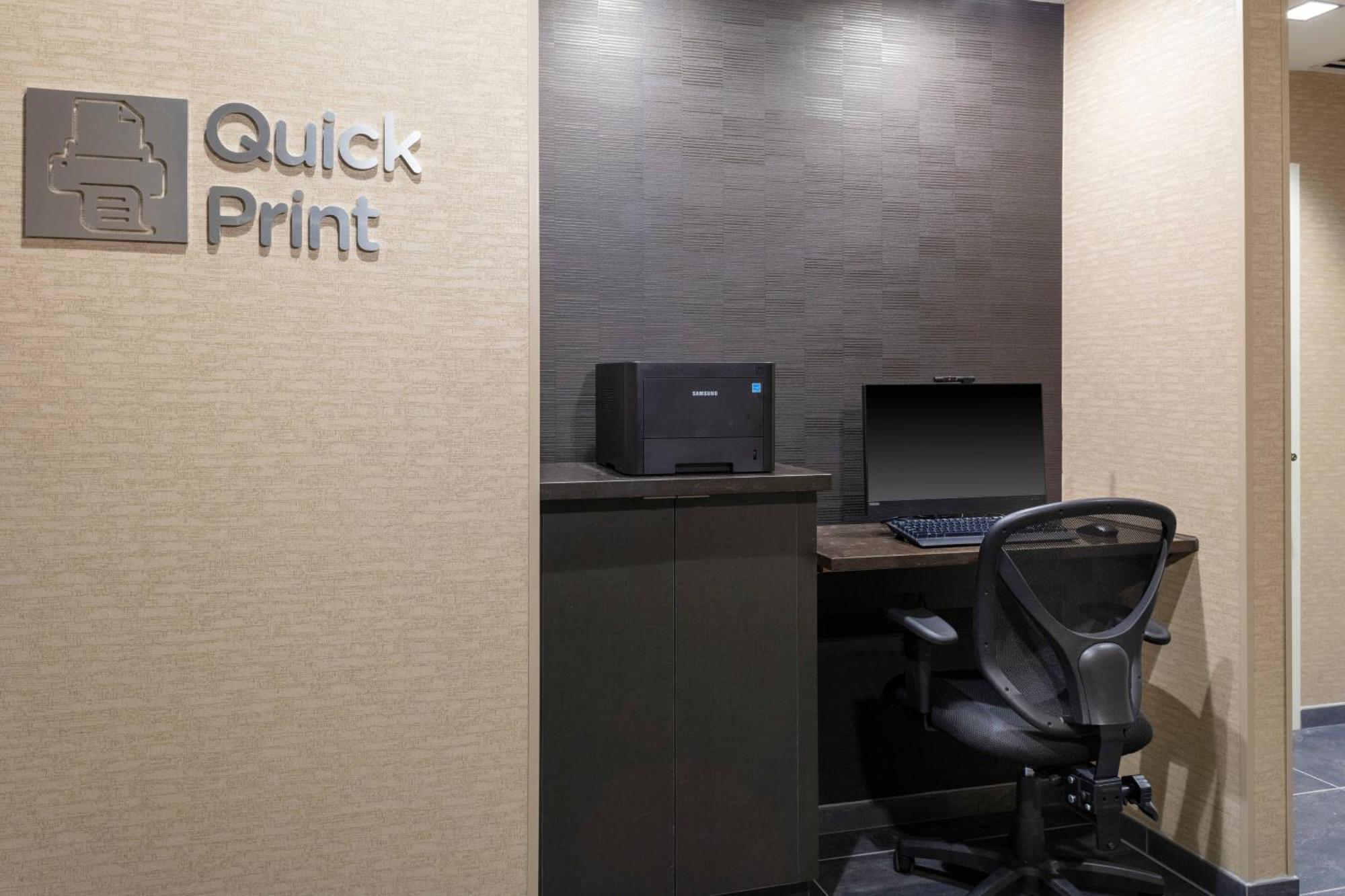 Courtyard By Marriott Indianapolis West-Speedway Hotell Exteriör bild